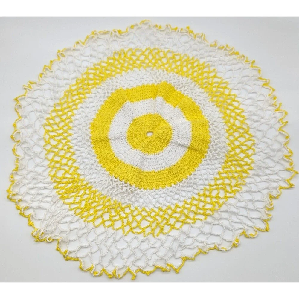 Retro Bright Yellow White Round Handmade Crocheted Cotton Doily Table Cover 18